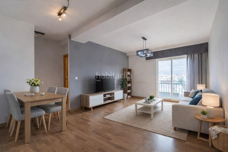 Foto ad854c72-4d3d-47f4-92b1-26ab0c8e21d1. Pis a calle calle violeta a Las Flores - Huerta Gabias (Las)