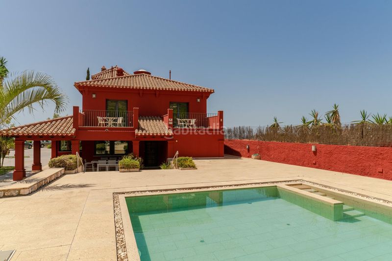 Foto a290454d-201a-493b-bf09-73ba62b6ab00. Xalet amb calefacció aparcament piscina a Velilla - Velilla Taramay Almuñécar