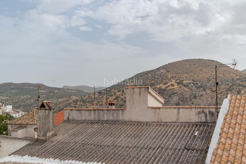 Foto 0289e0f3-d4e4-48e5-9630-4523b8587150. Casa adossada a Colomera