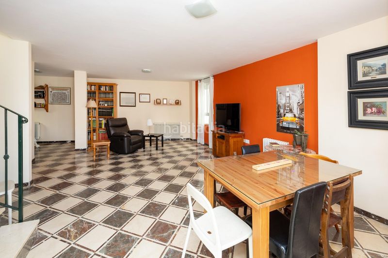 Foto 02417585-e3e7-4600-be86-5ec2232edb16. Xalet amb aparcament piscina a Gójar