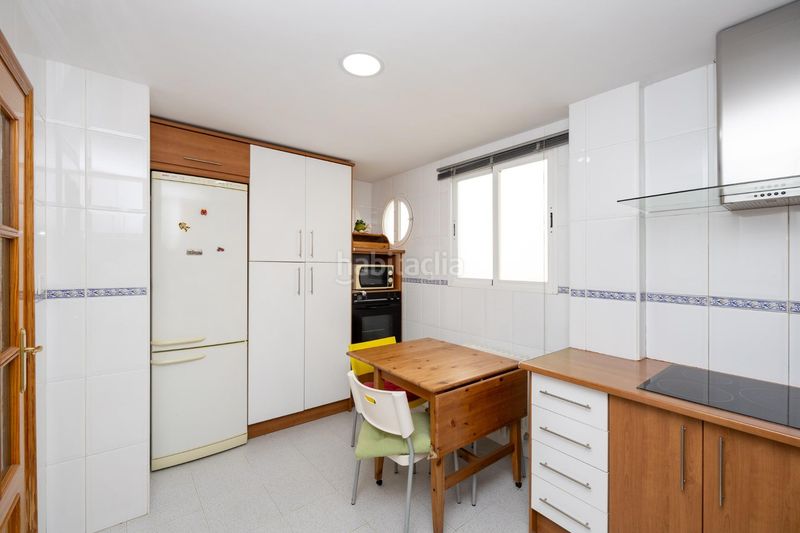 Foto 9d327564-34b0-49aa-aec3-b3b824fb21dd. Xalet amb aparcament piscina a Gójar