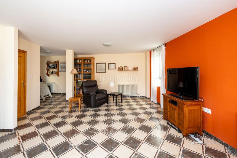 Foto eb0799f8-03de-466a-bf39-915d10186e0f. Xalet amb aparcament piscina a Gójar