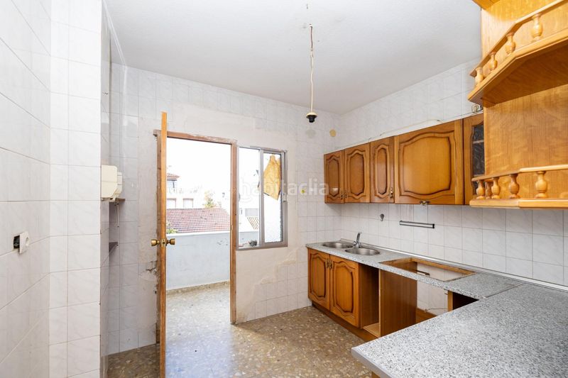 Foto b4d44cd8-6438-48c5-98a9-303028d0b569. Casa amb aparcament piscina a La Zubia Ciudad Zubia (La)