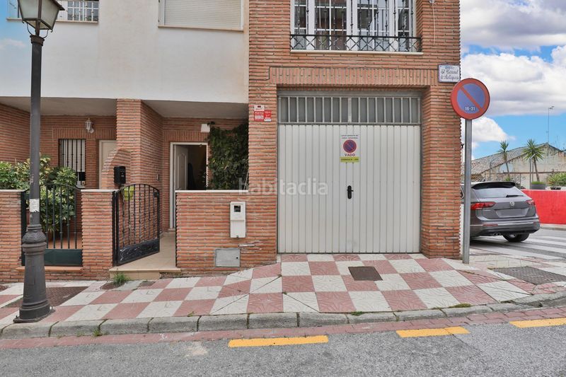 Foto 0471c617-5218-4236-8411-48928f8c01f5. Casa amb aparcament a Padul