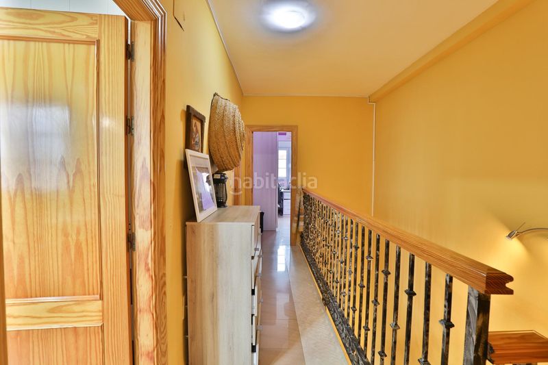 Foto f32b53be-385c-4dbc-84dc-2b75578faaa3. Casa amb aparcament a Padul