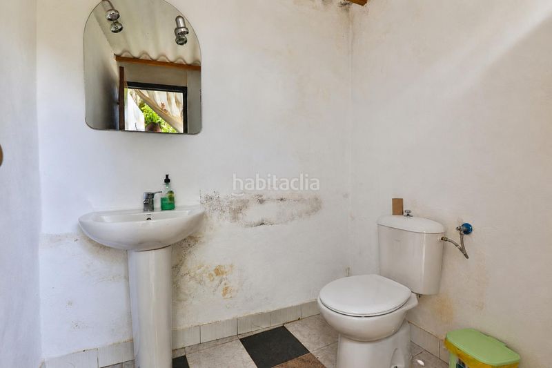 Foto e0cb8d15-26eb-4f5e-a954-51a4285447e8. Masia amb aparcament a Padul