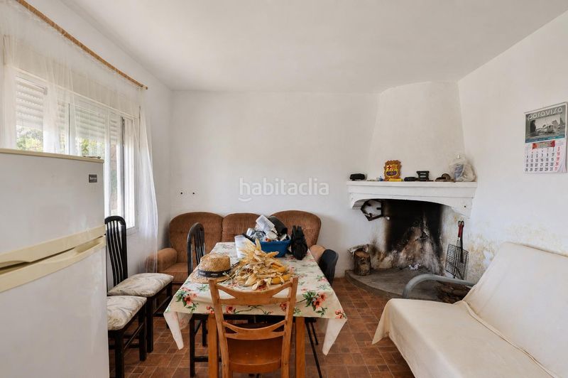 Foto f6bc283c-510f-4109-9bbd-ea4213478d57. Masia amb aparcament a Padul