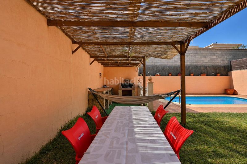 Foto cdc13bd0-6484-4ac5-b4cd-606727eea0fa. Xalet amb aparcament piscina a Padul