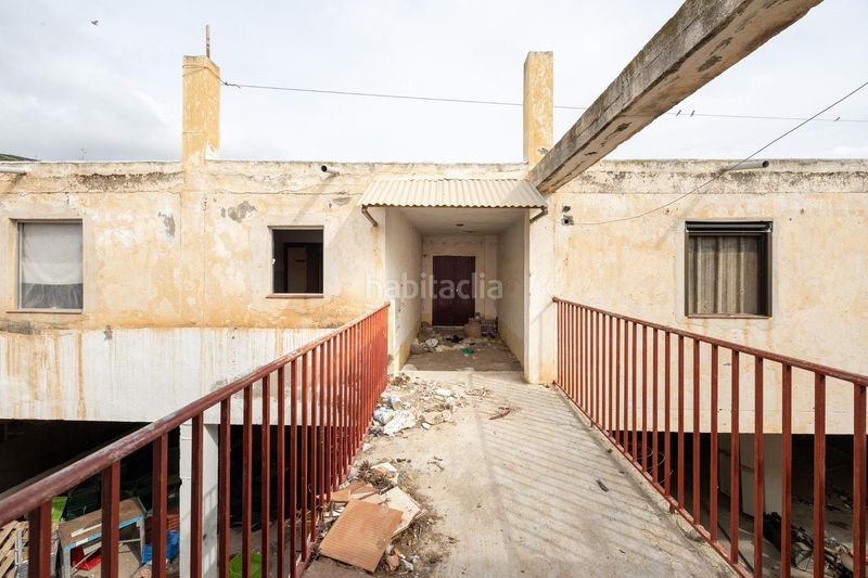 Foto bbb37109-7843-4005-bc3a-c7e06a897bad. Edifici a Castell de Ferro