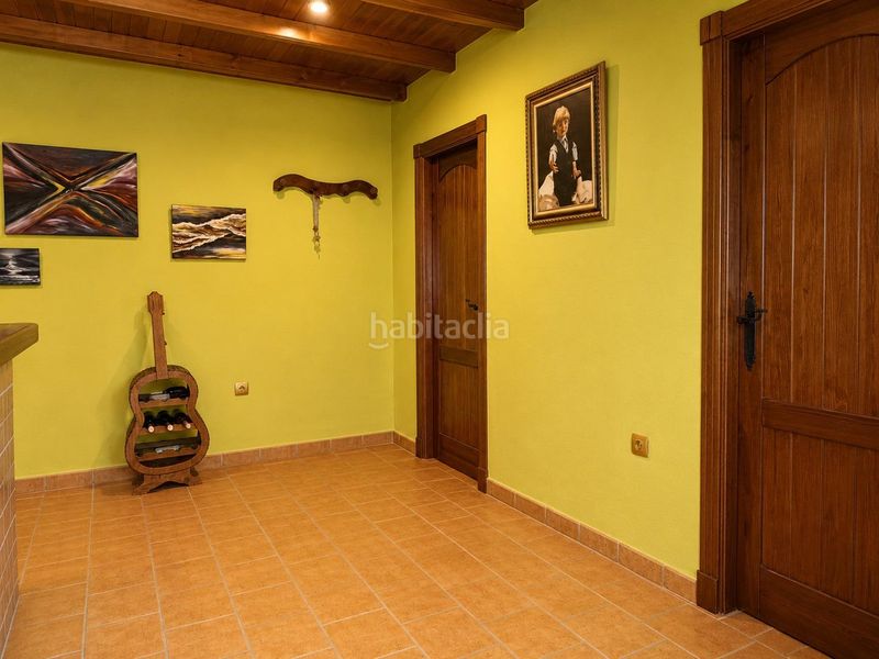 Foto 2c38b6f8-aa6d-4f12-aee6-f242b1828f76. Casa amb aparcament a Padul