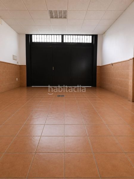 Foto 5523c5c4-c9a7-4dd3-a52a-31f42dd0626c. Casa amb aparcament a Padul