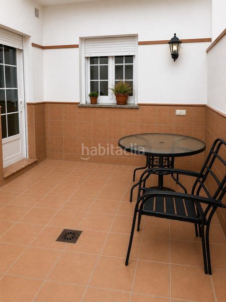 Foto b41f0282-2683-4366-a033-52420cf53feb. Casa amb aparcament a Padul