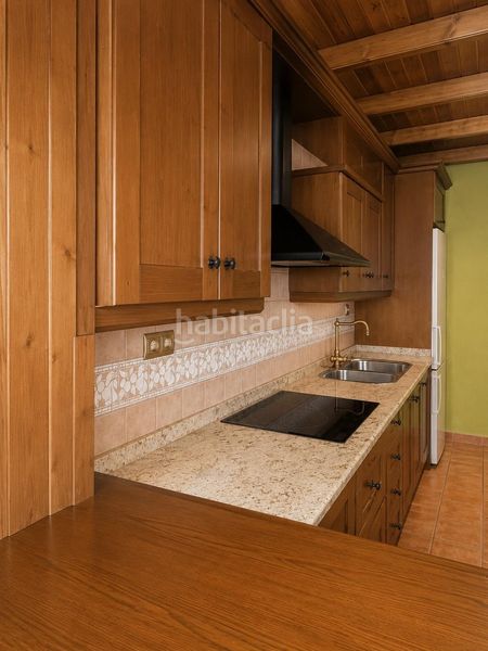 Foto c73cac4e-a1b6-4bee-a1b5-ffc6e902b1c4. Casa amb aparcament a Padul