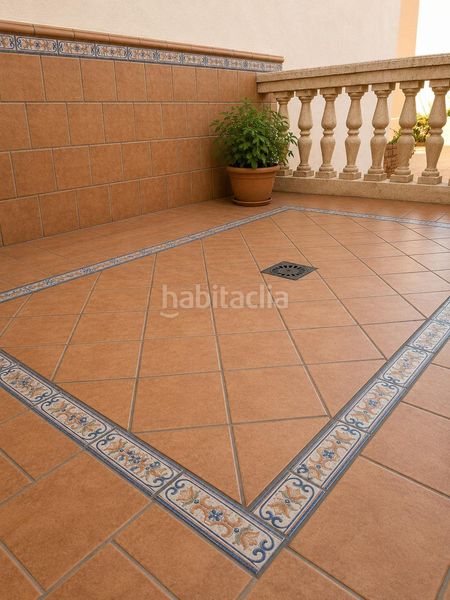 Foto fb46a575-5aed-468f-b8e6-e6871c90bb16. Casa amb aparcament a Padul
