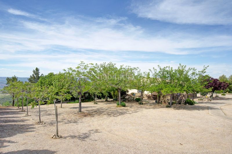 Foto 016f00b0-8f7b-484c-92c6-9741376ff044. Chalet mit parking pool in San Ildefonso - Catedral Jaén