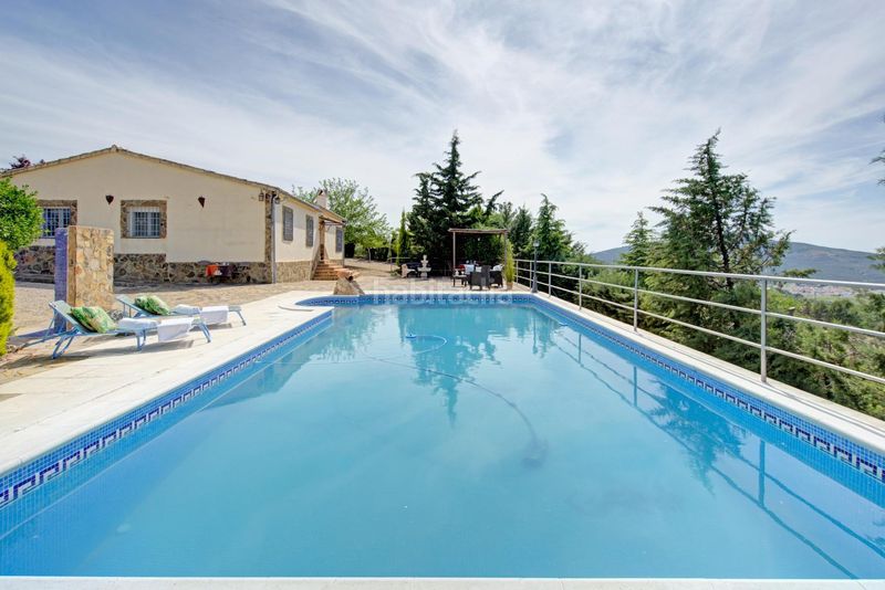 Foto 1dcdc755-f0a4-4d91-a289-2da38e1cd4c9. Chalet mit parking pool in San Ildefonso - Catedral Jaén