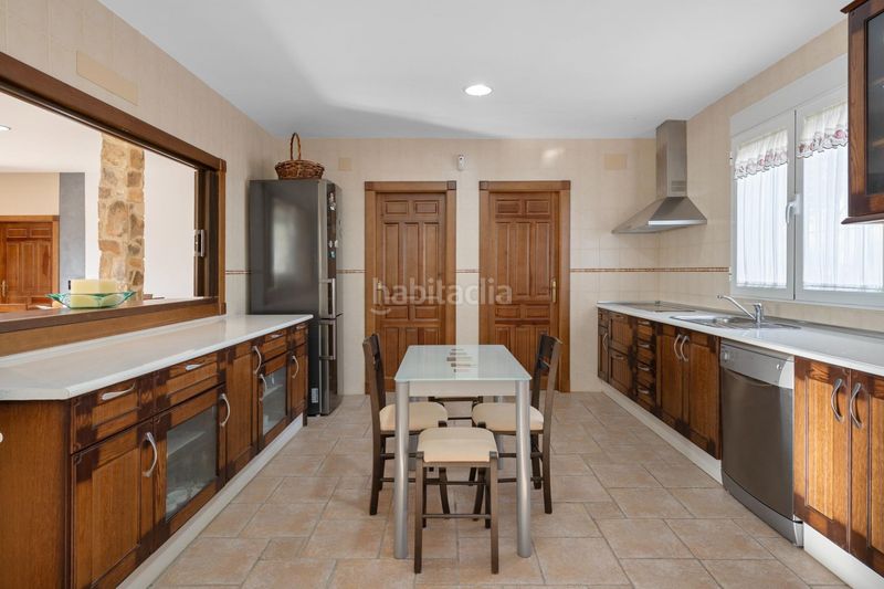 Foto 45daedd8-512d-409d-9050-c6aa1fed2c9a. Chalet mit parking pool in San Ildefonso - Catedral Jaén