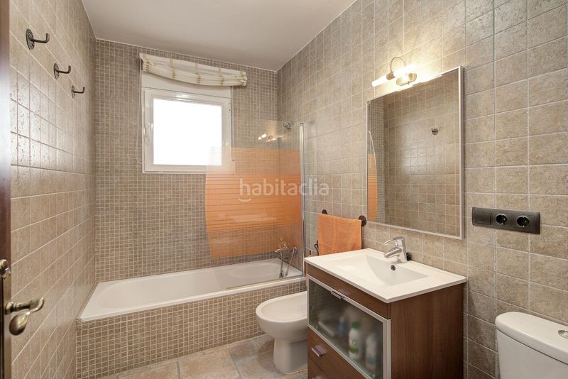 Foto 7ce9217c-07b3-4afe-9b21-eab0820c394b. Chalet mit parking pool in San Ildefonso - Catedral Jaén