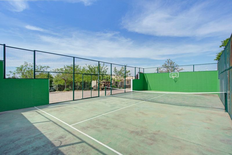 Foto b8ac7656-2a3e-43ec-b3cb-efc8559149ae. Chalet mit parking pool in San Ildefonso - Catedral Jaén