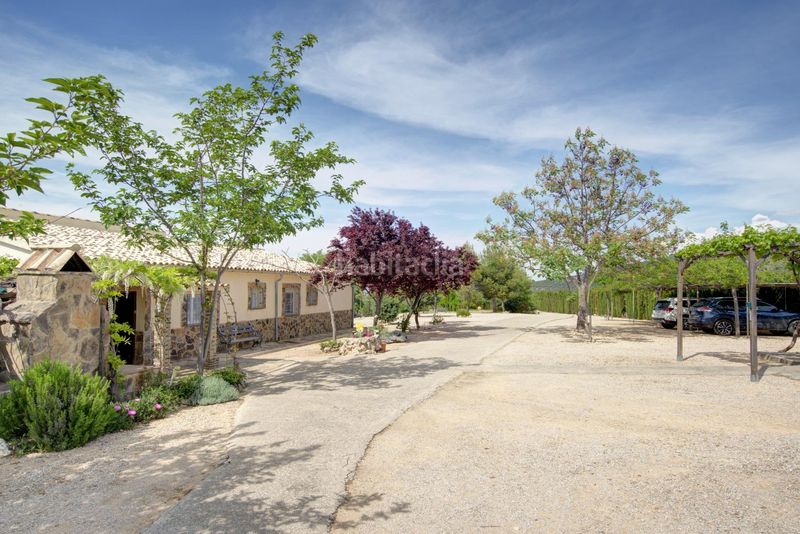 Foto c728d5a1-de9c-4717-8ef3-e0177d305704. Chalet mit parking pool in San Ildefonso - Catedral Jaén