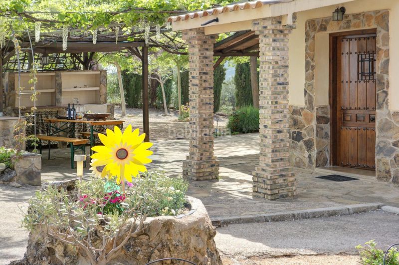 Foto e98e4f65-7b68-48cd-bf25-7497128698f0. Chalet mit parking pool in San Ildefonso - Catedral Jaén