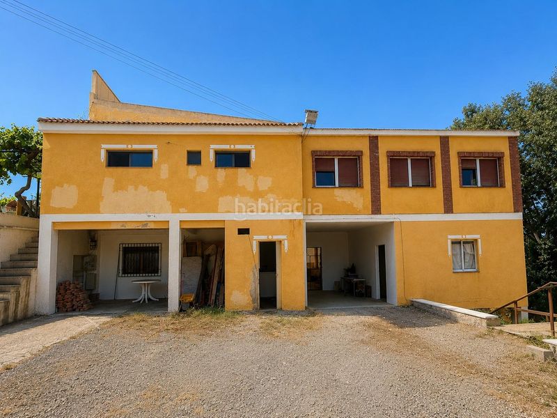 Foto c23602d6-f0a3-46e3-af8f-72ef44a35b13. Edifici a Padul