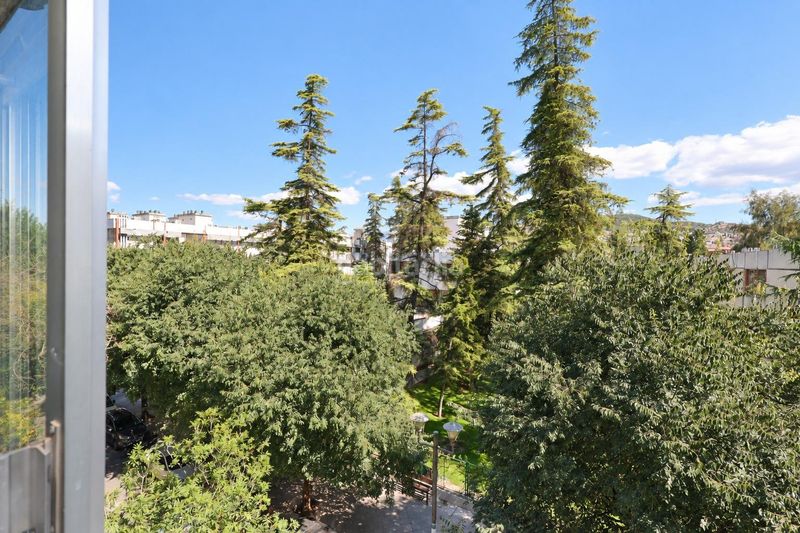 Foto d3f6e697-9d99-4c8c-a741-d13318581915. Pis amb calefacció a Pajaritos Granada