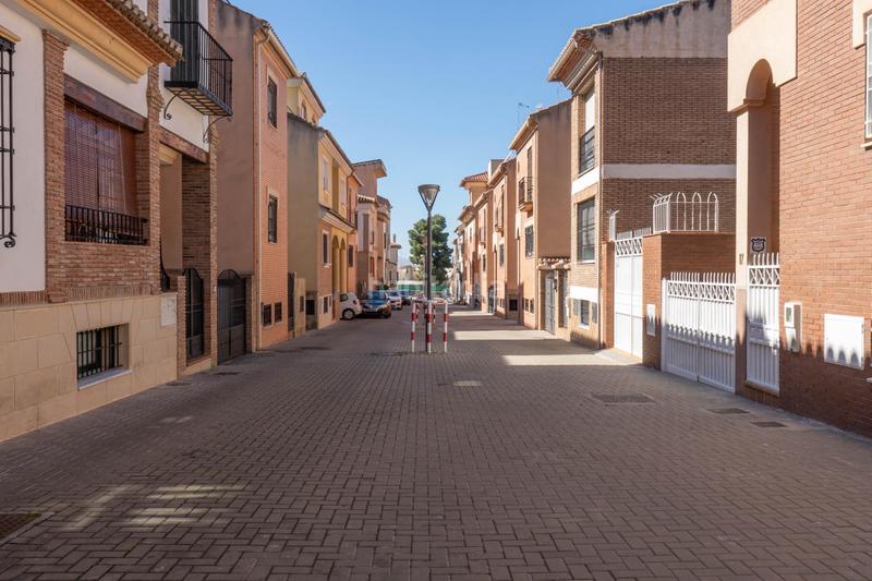 Foto f6453506-59f7-4603-a725-54b131822644. Casa en calle castoreño 7 casa de lujo en Av. F. Garcia Lorca - Nueva Estación Autobuses Granada