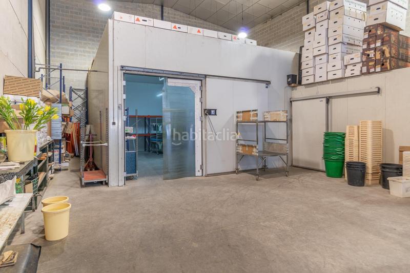 Foto 27517ee7-b983-4569-b05e-5bbb7e5282a1. Nave industrial en calle bubion 58 nave en venta en el polígono juncaril en Albolote