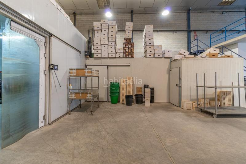 Foto 6f2ad574-d57d-4ef4-9633-5daccbb20f51. Nave industrial en calle bubion 58 nave en venta en el polígono juncaril en Albolote