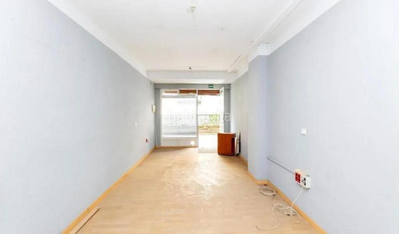 Foto 654fd6a6-c47f-4428-b871-15fc31dae55c. Local comercial a calle santa amelia 26 a Joaquina Eguaras Granada