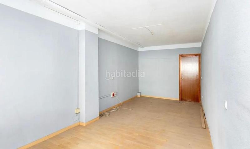 Foto d89a8ca7-e2b0-493e-889c-ca712dc189a4. Local comercial a calle santa amelia 26 a Joaquina Eguaras Granada