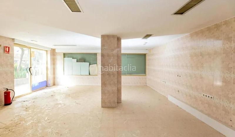 Foto fd40f982-036b-497a-bd38-9bad19c29764. Local comercial a calle santa amelia 26 a Joaquina Eguaras Granada