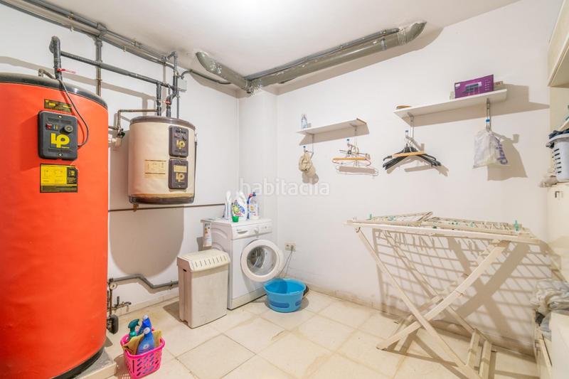Foto 5f7ab049-c78f-4154-9224-a71b3d9f325f. Chalet en Barrio de Zaidín Granada