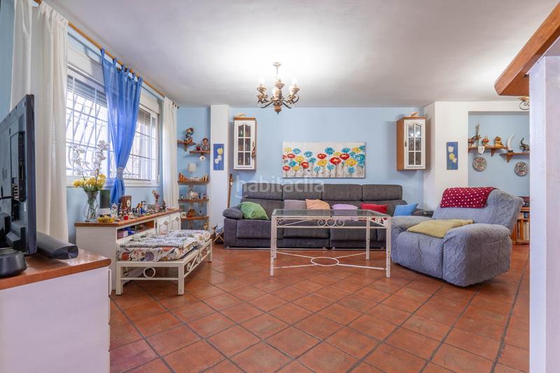 Foto 159f5c81-dfe5-49aa-bd43-47de431c28a0. Casa adosada chalet adosado en ogijares en Ogíjares