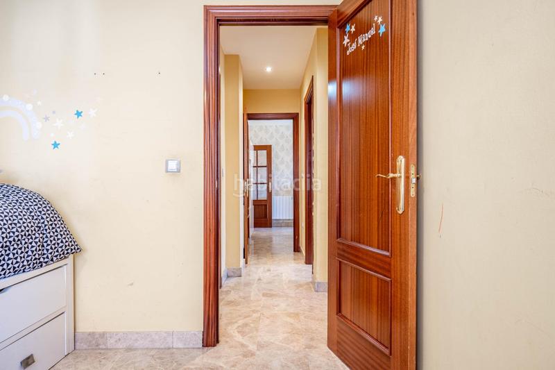 Foto 6544a442-1036-4616-8b46-3d5d2f8fbd90. Piso  en calle antonia mercé en Angustias - Chana - Encina Granada