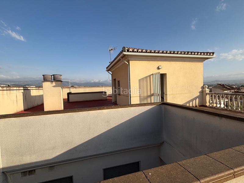 Foto 49c54611-4e55-44dc-89cd-7e3d83cb0444. Piso en calle calle real 16 centro cerca del metro. 3 dormitorios y 2 baños en Maracena