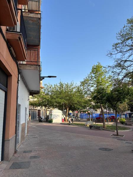 Foto df3b3eed-2be7-46fe-b06a-a3fdb1fbe672. Piso en calle calle real 16 centro cerca del metro. 3 dormitorios y 2 baños en Maracena