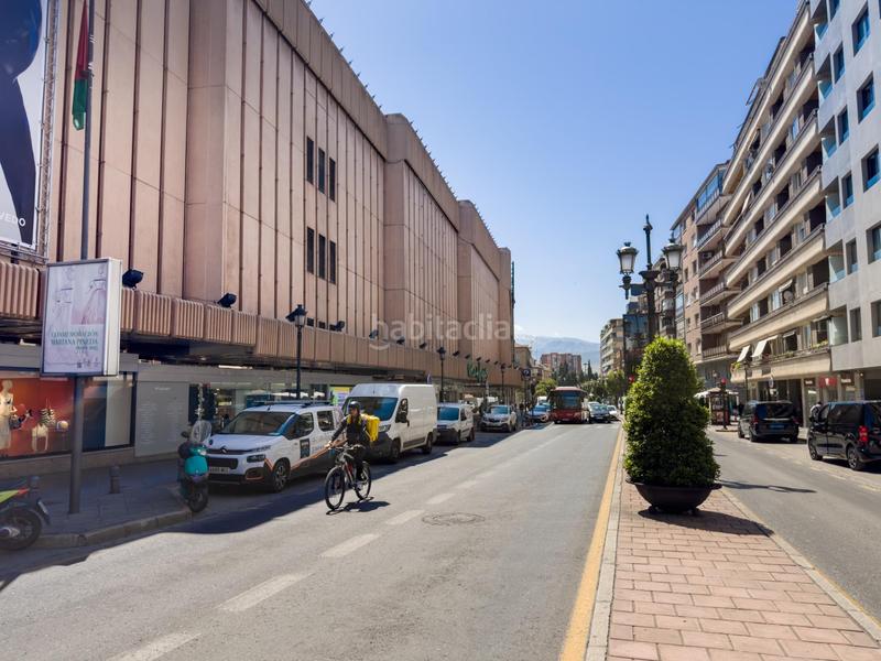 Foto 7e54f85b-a50c-45b5-9c38-6087d8df9609. Piso en calle nueva de la virgen 13 piso con 1as. calidades a 100m de el corte inglés en Granada