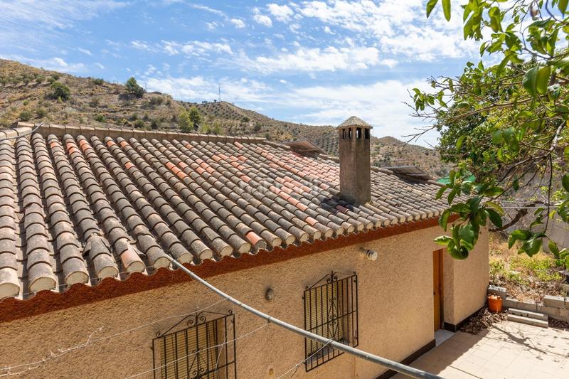 Foto 8dff2500-ca70-4e0b-ab8a-6ac3abc4db1d. Maison avec chauffage parking piscine dans Torrecuevas - Lomas del Gato Almuñécar