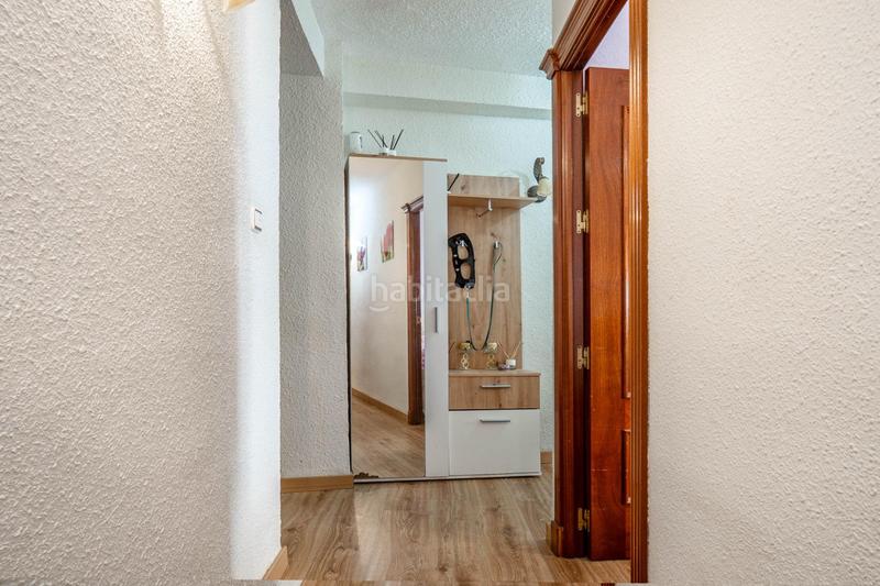 Foto a1902321-c641-4843-aa0e-769f3a93cb2e. Casa en calle aire 4 casa en haciendo esquina 100 metros en planta baja en Otura