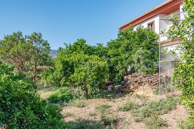 Foto 57f9ef8e-57e4-4509-8871-4e5bd6b7345d. Xalet amb aparcament piscina a Órgiva