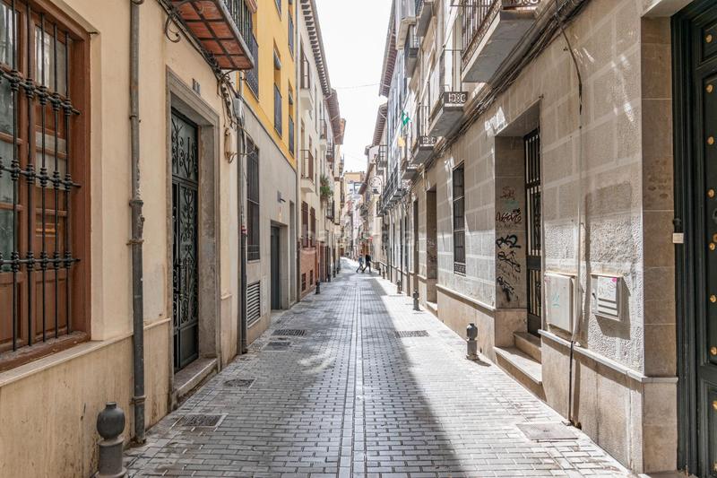 Foto caa1a9b5-6a9a-40d5-9466-2e0b4d518a17. Piso en San Matías - Realejo Granada