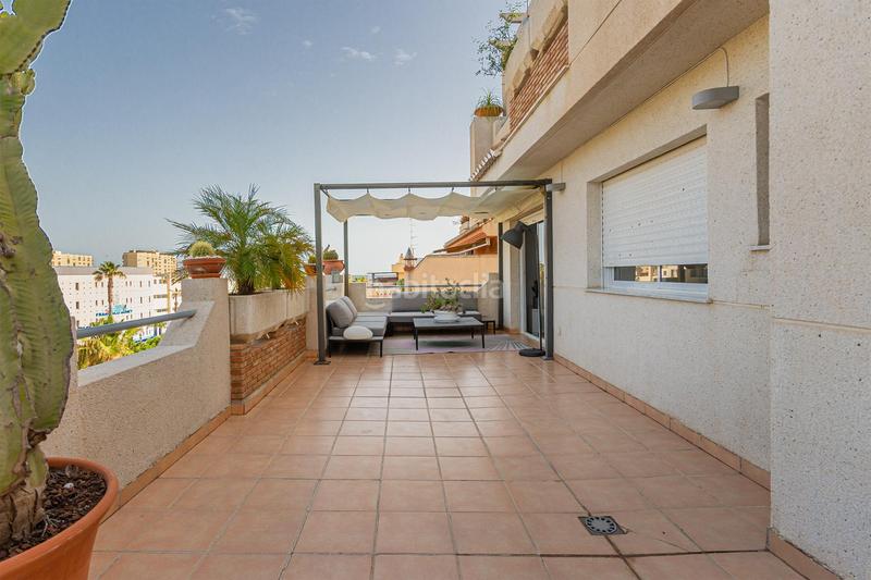 Foto 028e2b33-0fa3-48bc-b8f3-964ea5620a78. Rent penthouse with heating in Almuñecar centro Almuñécar