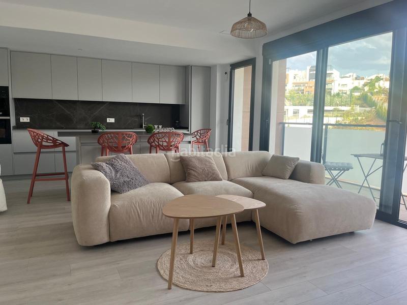 Foto d78e9b68-6f4c-4dd3-a6a6-6a48e6f2871e. Alquiler ático alquiler ático dúplex con piscina privada y gran terraza en los rebites, huetor vega en Huétor Vega