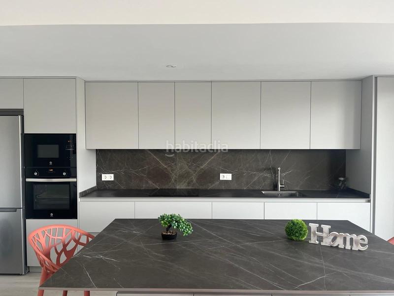 Foto ea4faf54-c31e-43e2-a415-388264da0517. Alquiler ático alquiler ático dúplex con piscina privada y gran terraza en los rebites, huetor vega en Huétor Vega
