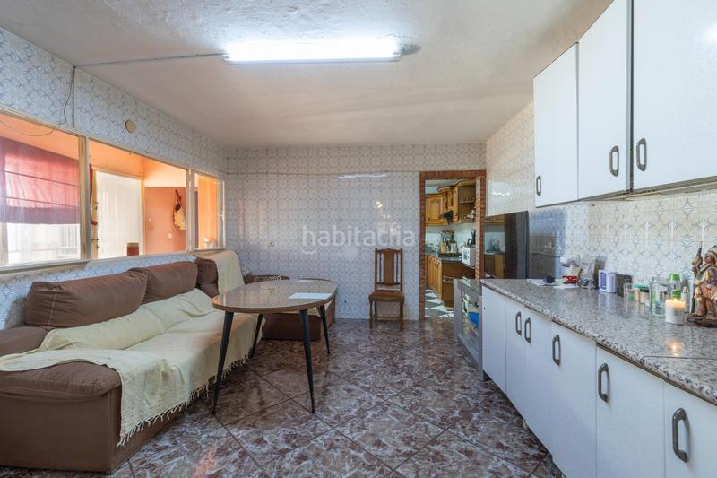 Foto 0ec43ce3-9fad-42f3-8e99-1a828a1608ba. Casa oportunidad amplia casa de 250 m para reformar a tu gusto en Armilla