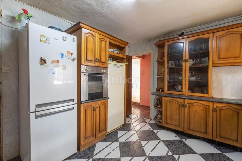 Foto 57c744f6-b173-49ae-b2d5-964622ddcdc5. Casa oportunidad amplia casa de 250 m para reformar a tu gusto en Armilla