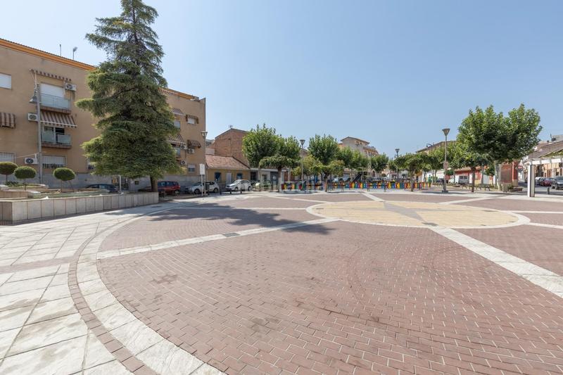 Foto bc148141-2e48-4b35-b594-3b33f09d1c84. Casa oportunidad amplia casa de 250 m para reformar a tu gusto en Armilla
