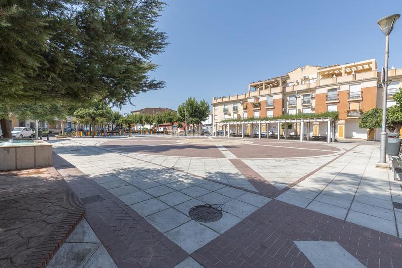 Foto d84af833-9796-4ef0-8260-6aa161c1c50c. Casa oportunidad amplia casa de 250 m para reformar a tu gusto en Armilla